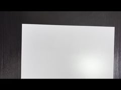 Bekijk waarom u PET-kaartfolie kiest, bedrukt met offsetpers of zeefdrukker