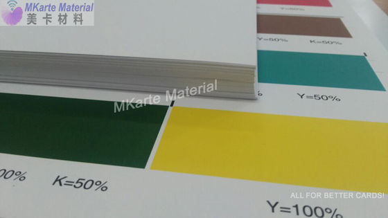 A4 A3 Afmeting 0,15-0,4 mm Witte kleur PVC-kaart afdrukplaat Voor smartcard afdrukbaar