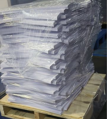 Wit inkjet afdrukbaar pvc-plaatje met sterke schilvastheid voor hoge resolutie afbeeldingen en aangepaste maten