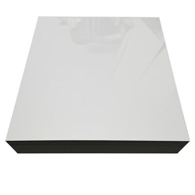 HRC80±20 Oppervlaktehardheid Smart Card Materiaal met UV-drukinkt en 0,04cal/℃.cm.sec Thermische Geleiding voor RFID-kaartproductie