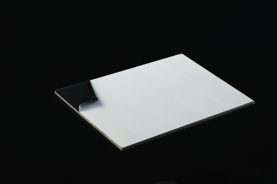 0.4-0.8 mm Dikte Hoge hardheid Ultra-glanse roestvrij gelamineerde stalen plaat voor de productie van plastic kaarten