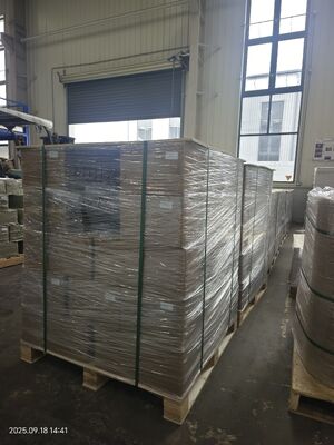 0.12-0.76mm Dikte Matte Aan beide zijden PVC-kernplaat met 77 + 2 °C Vicatpunt voor Offset- en Silk-screenprinting