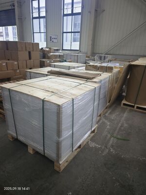 0.12-0.76mm Dikte Matte Aan beide zijden PVC-kernplaat met 77 + 2 °C Vicatpunt voor Offset- en Silk-screenprinting