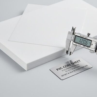 0.12-0.76mm Dikte Matte Aan beide zijden PVC-kernplaat met 77 + 2 °C Vicatpunt voor Offset- en Silk-screenprinting