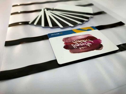 De zwarte Magnetische Streep van hallo-Co van de Kleuren Magnetische Strepen Met een laag bedekte Film voor pvc-Kaartlaminering