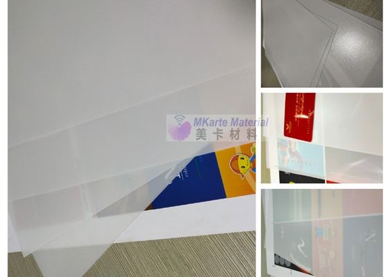 Plastic de Kernblad van PC van het compensatie Voor het drukken geschikt Duidelijk Polycarbonaat voor IC-Kaarten Zonder contact