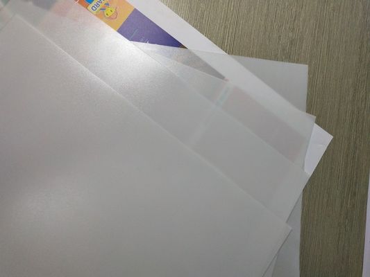Het weerspiegelde Transparante Plastic Blad van Polycarbonaatpc voor Plastic Kaarten