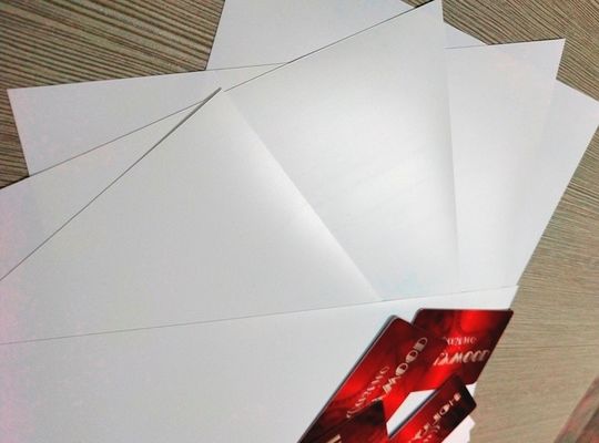 Het witte Plastic PETG-Blad van de Kaartkern voor het Lichaamsproductie van PETG Smart Card