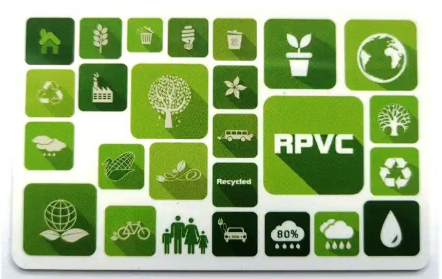 Eco-vriendelijk 0,3 mm witte kleur gerecycled afdrukbaar PVC-plastic sheet voor de productie van Smat-kaarten