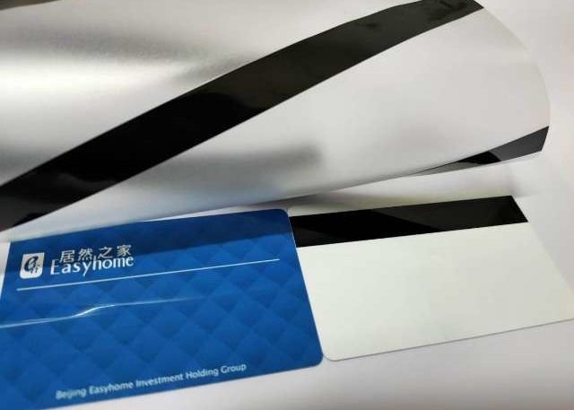 Hoge Adhesie KNETTERGEKKE Magnetische Streep Met een laag bedekte Bekleding voor Magnetische Kaartproductie